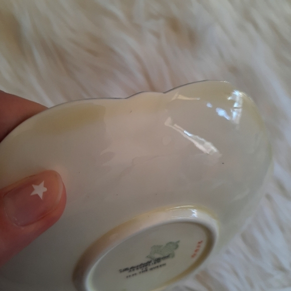 Vintage Aynsley Embossed Scalloped  Bluebell Time Bone China Teacup and Saucer - Picture 9 of 9